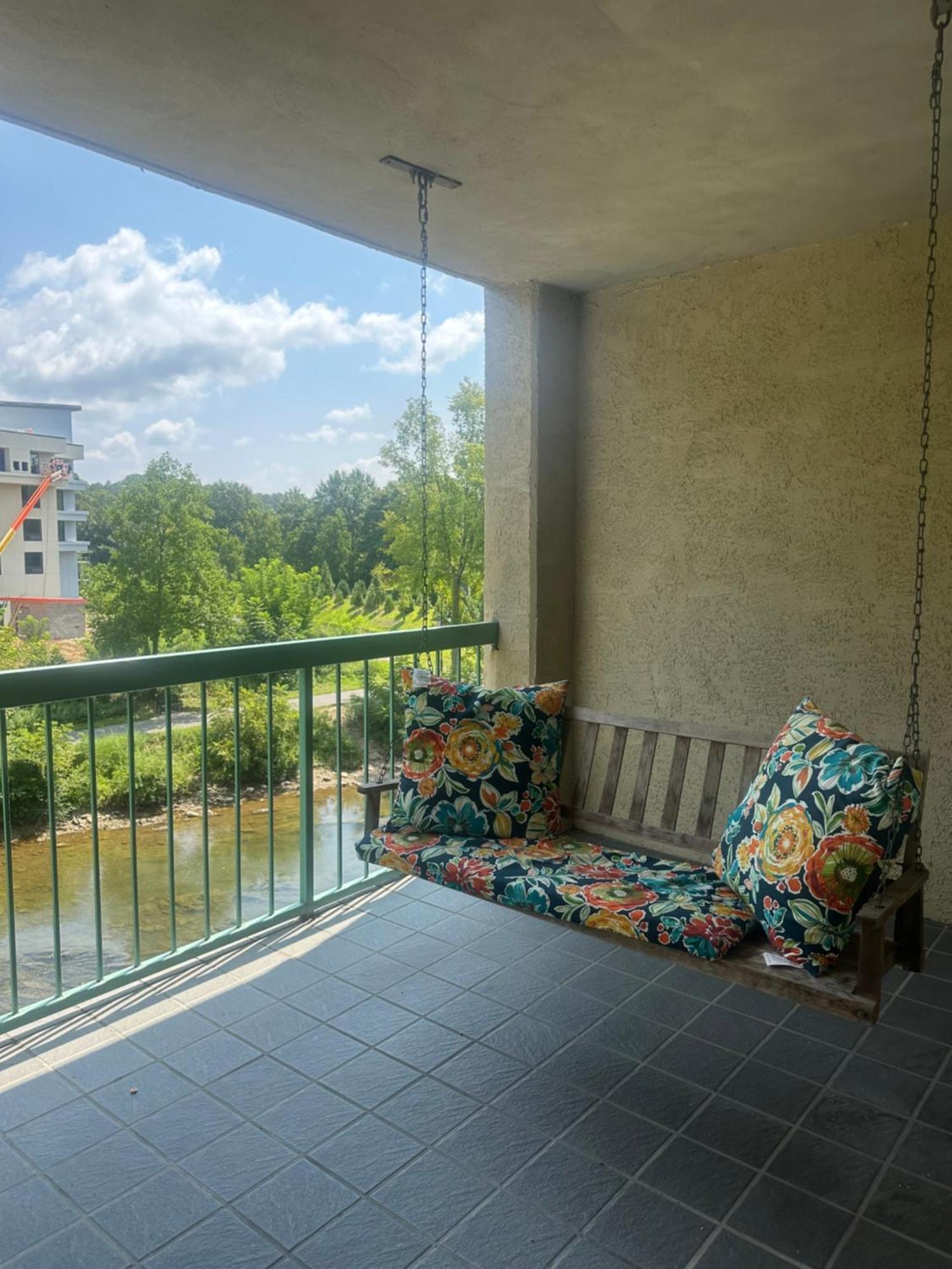 River Place Condos Riverside #309 1Bd 鸽子谷 外观 照片